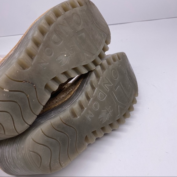 FLY London Yala Perf peep-toe wedge bronze Size 37 - Picture 5 of 5